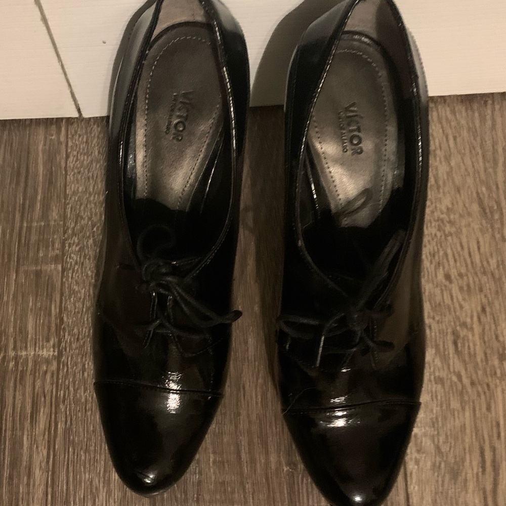 COPY - Victor Alfaro , Black Patent Lace Up Dress Shoes, Size 7, Good Condition - Picture 6 of 16